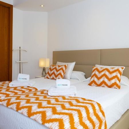 Luzbay Pool Apartments Ngoại thất bức ảnh
