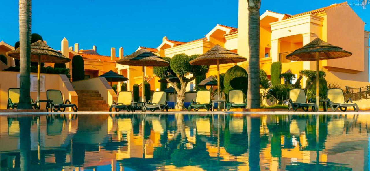 Luzbay Pool Apartments Ngoại thất bức ảnh